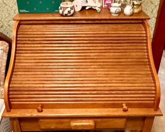 Small Rolltop Desk