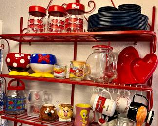 FUN RED SHELF!  MUPPETS OF LOONEY TUNES!