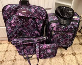 RICARDO LUGGAGE SET.