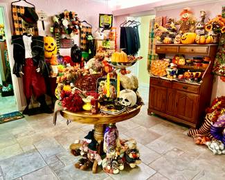 IT'S ALMOST FALL YA'LL!