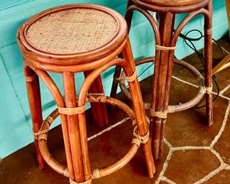 PAIR OF RATTAN BAR STOOLS.