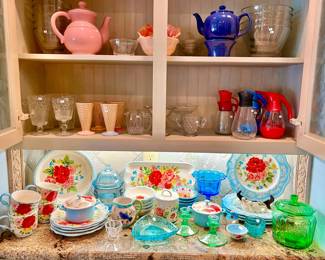 PIONEER WOMAN CASUAL DINING.  LOVE THE FLORAL PRINT AND GREEN GLASSWARE.