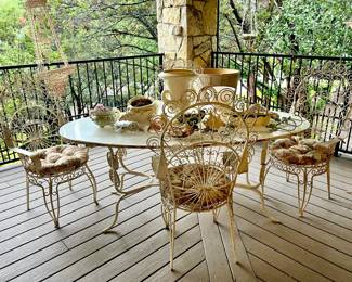 MORE VINTAGE FUN PATIO FURNITURE.