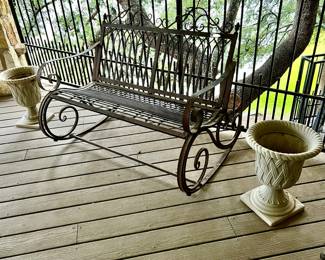 METAL ROCKER BENCH.
