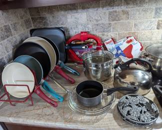 Cookware, frying pans