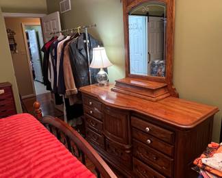 DRESSER AND MIRROR