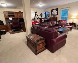 LOWER LEVEL FAMILY ROOM