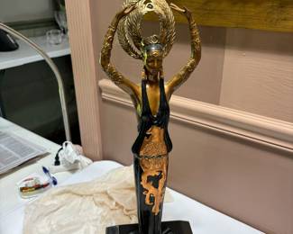 Ert’e  “ Triumph” bronze statue