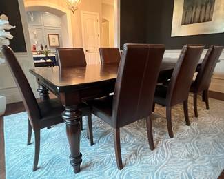 Dining table with 2  18 inch leaves in it is 9‘ x 42“