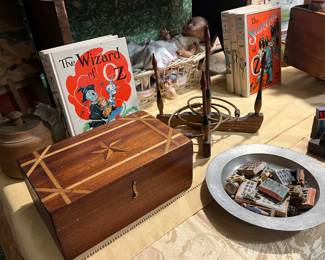 HANDSOME ANTIQUE INLAID BOX AND RING TOSS GAME AND COLLECTION OF VINTAGE WIZARD OF OZ BOOKS