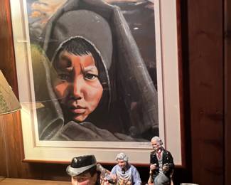 BEAUTIFUL ARTIST SIGNED/NUMBERED PRINT, ROYAL DOULTON FIGURINES AND TOBY MUGS