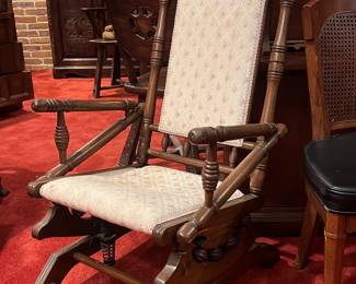 ANTIQUE PLATFORM ROCKER