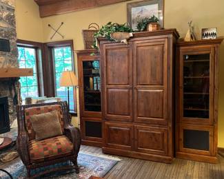 FABULOUS ENTERTAINMENT CENTER