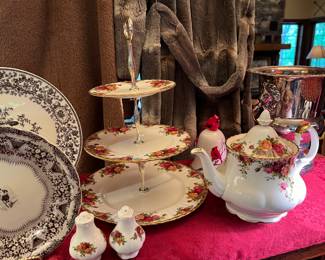 Part of Royal Albert Set