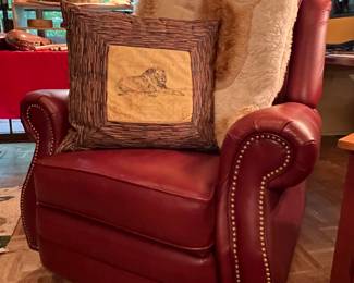 Plush throws and pillows