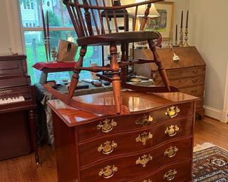 BAKER 4 DRAWER CHEST "WILLIAMSBURG COLLECTION"