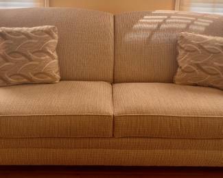 Immaculate Broyhill sofa