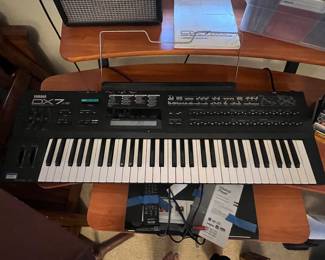 Yamaha DX7 synthesizer 