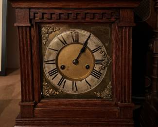 Antique Mantle Clock.
