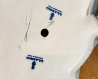 Lladro Embroiderer. Photo 2 of 2.