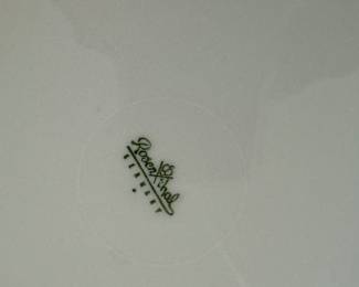 ROSENTHAL Continental Aquarell China. Set Includes
Teapot, Coffee Pot, Cream & Sugar, 12 Dinner Plates, 12 Salads Plates, 12 Cups & 14 Saucers, 12 Cups. Photo 3 of 3.