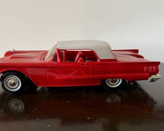 Ford Thunderbird Model Car.
