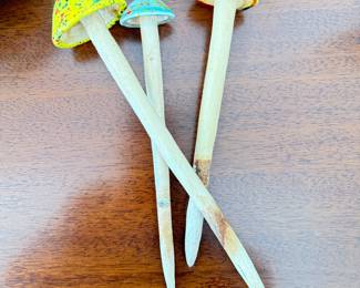 Set of 3 Vintage Murano Mushrooms. Photo 1 of 2.