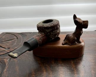 Vintage Pipe & Stand.