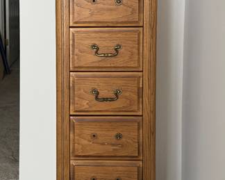 Heritage Lingerie Chest. Needs Repair.