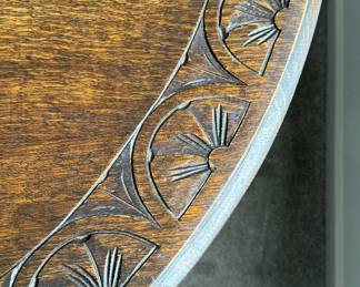 Vintage Gate Leg Drop Leaf Table. Photo 4 of 4.