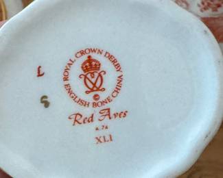 ROYAL CROWN DERBY "Red Aves" English Bone China. Set Includes: Teapot, Cream & Sugar, Set of 9 Tea Cups Set of 8 Saucers, Set of 9 Luncheon / Salad Plates
Serving Tray & Bowl. Photo 5 of 5.