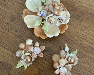 Jewelry Sample - TONS is an Understatement! Photo 21 of 23.