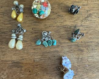 Jewelry Sample - TONS is an Understatement! Photo 16 of 23.