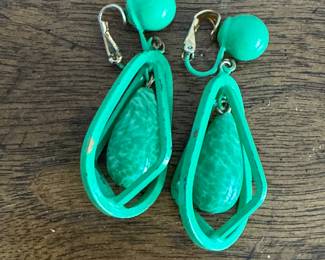 Jewelry Sample - TONS is an Understatement! Photo 13 of 23.