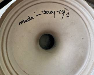 Pair of Vintage Regency Style Tole Chestnut Urns. Made In Italy. Photo 3 of 3.