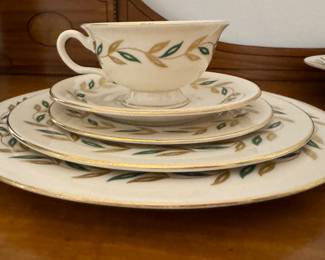 Castleton China - Alberta Pattern (74 Pieces): 15 Dinner Plates, 13 Salad Plates, 9 Bowls, 12 Bread Plates, 9 Cups & 16 Saucers. Photo 2 of 5.