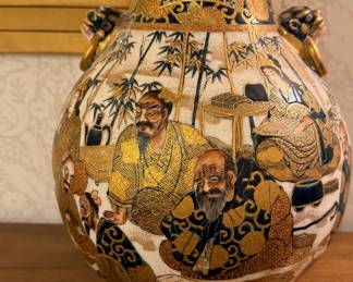 Japanese Satsuma Pottery Vase. Photo 2 of 4.