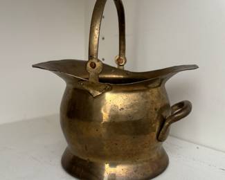 Vintage Brass Coal Scuttle.