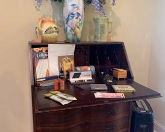 secretary desk 