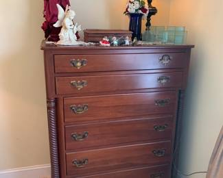 6-drawer chest of drawers 
