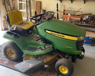 John deere lawnmower 