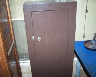 GUN SAFE