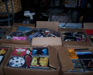 TABLE OF MISC. IN GARAGE