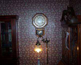 NEWER WALL CLOCK & LAMP