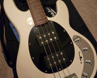 Sterling Music Man Stingray