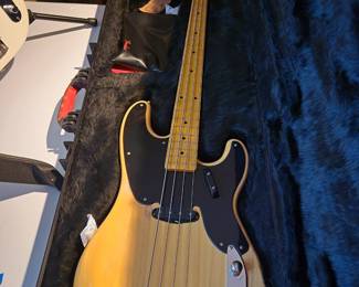 Fender Squire Classic Vibe Bass