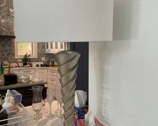 Large decorative lamp