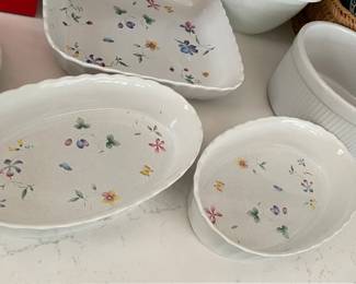 Casserole dishes 