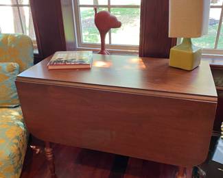 Antique drop leaf table 