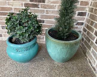 Large ceramic outdoor pots 